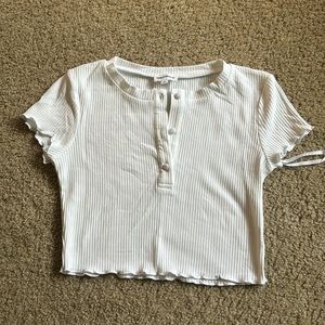 Super down short sleeve ruffled edges crop top with buttons